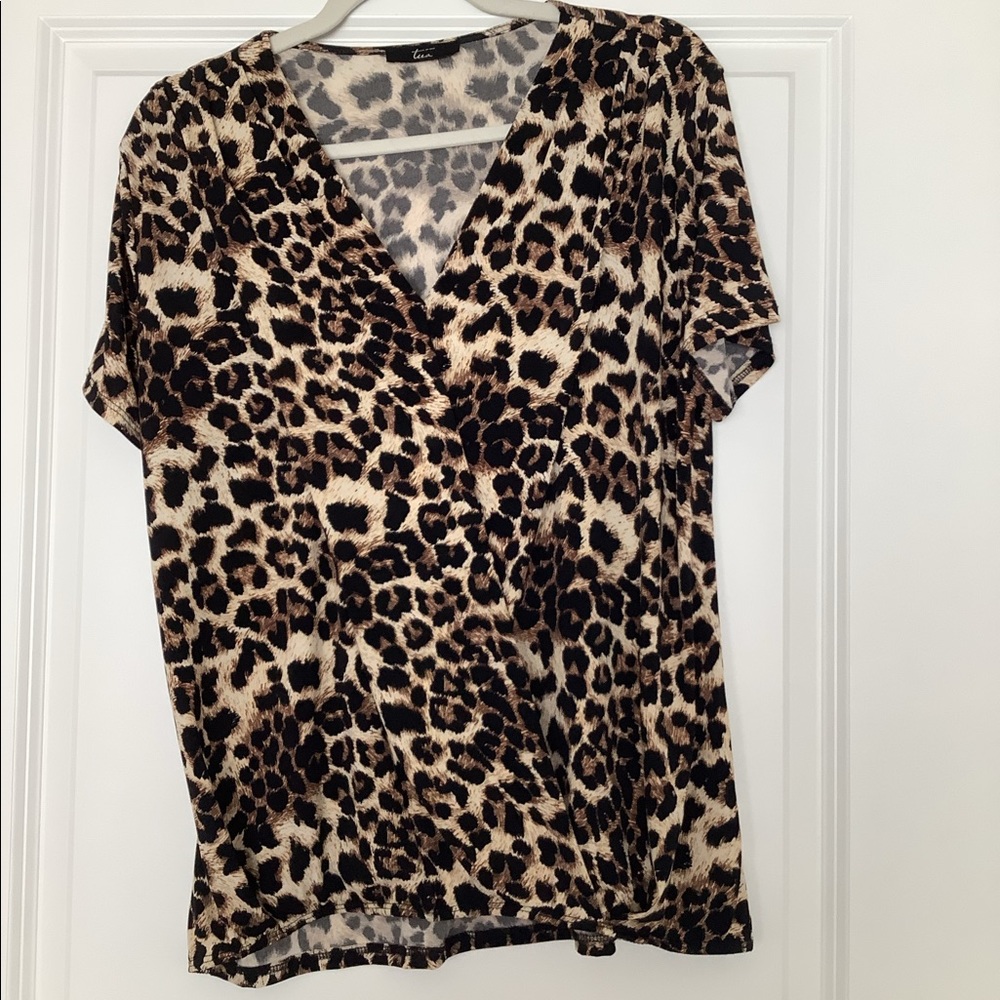 Tua Leopard Print V Neck size large